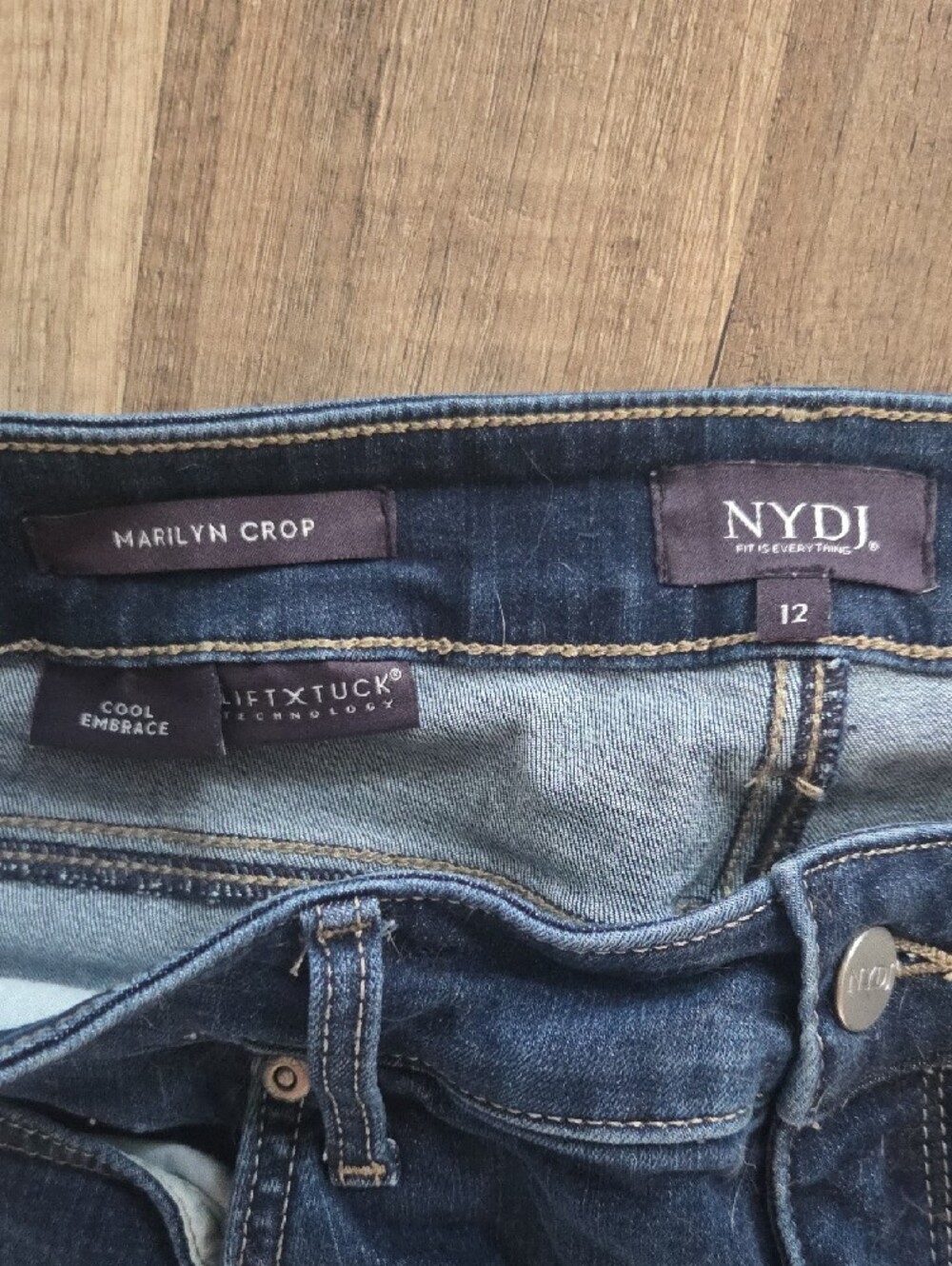 NYDJ Indigo Stretch Denim Capris - Picture 3 of 5